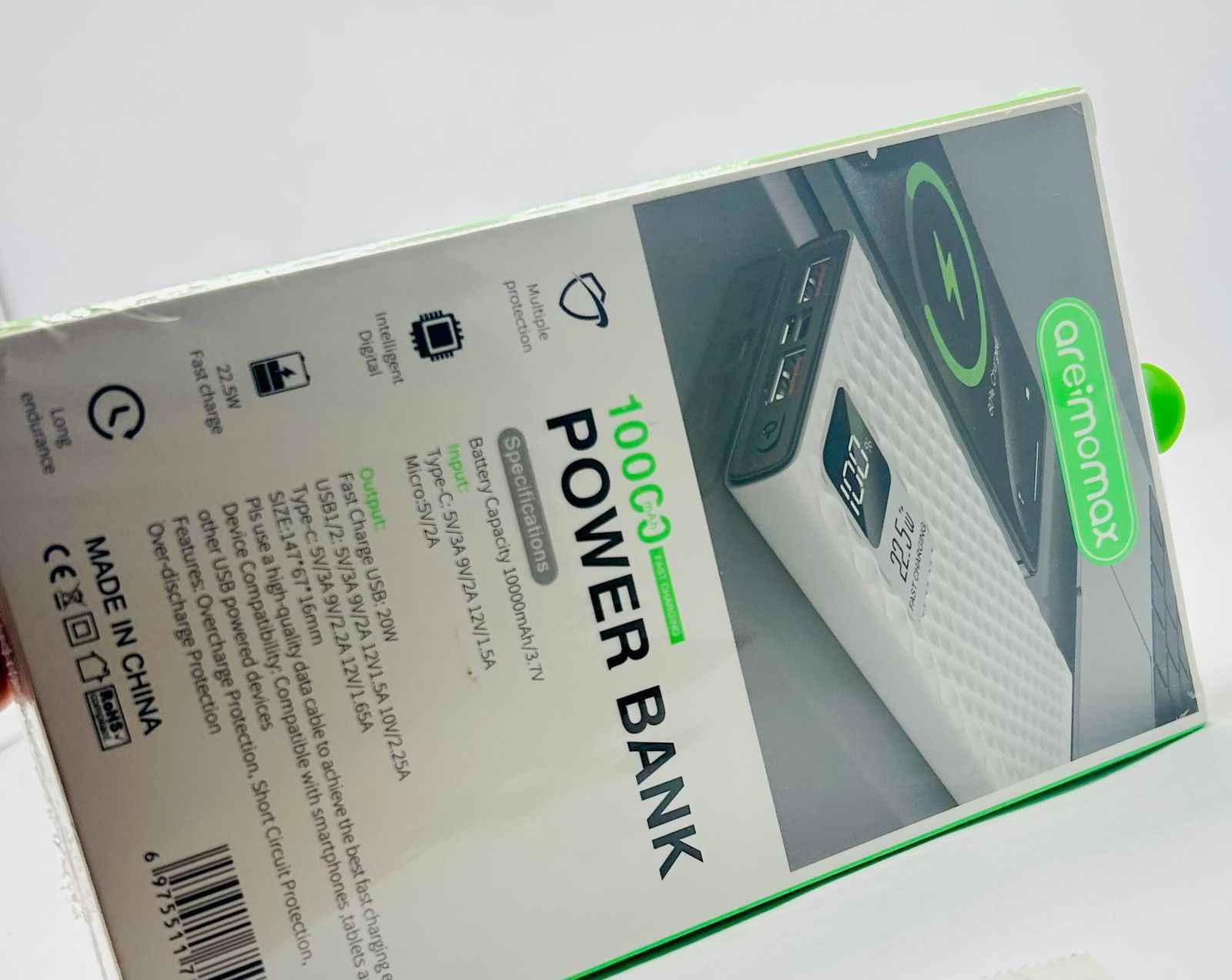 areimomax-10000mah-power-bank 